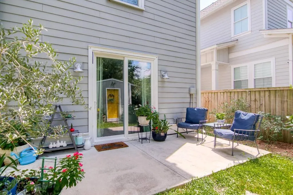 Holiday home Holy Charm - Mins To Dtwn - Shem Creek *