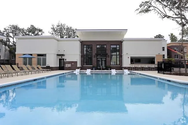 Cozy In West Ashley With Queen Bed And Queen Sleeper Sofa *