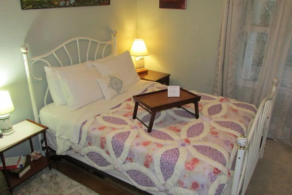 Holiday home 3 Bedrm, Art Houz, Mp 12 Miles, Downtown 10 Charleston