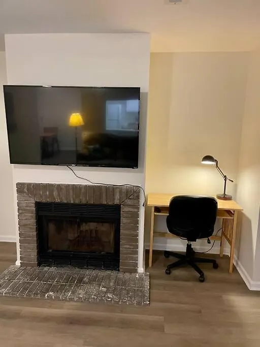 Apartment Midnight Oasis