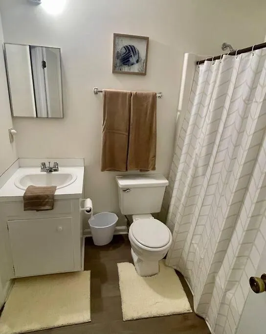 Midnight Oasis Apartment *