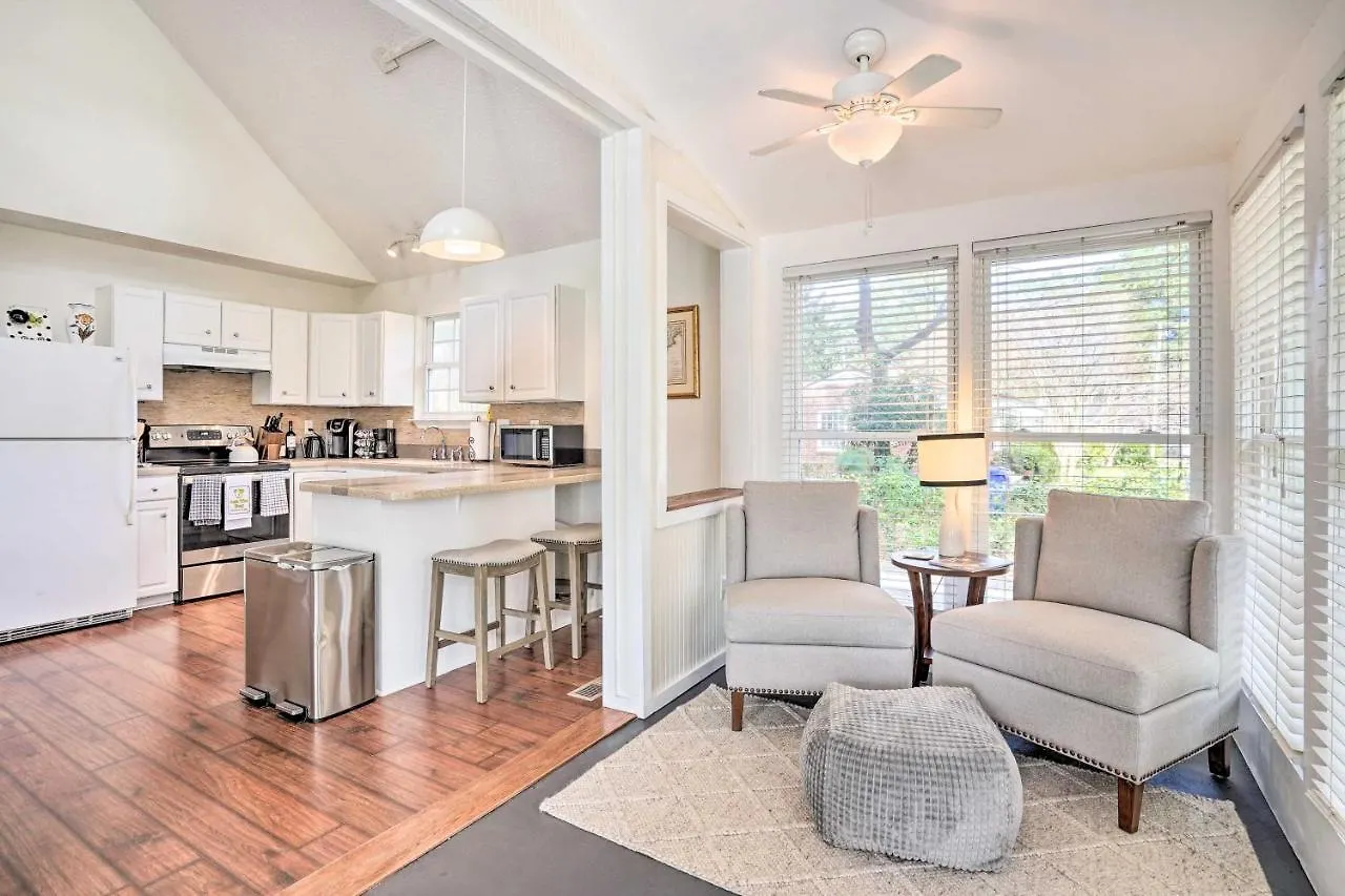 Cozy With Yard About 9 Mi To Dtwn Charleston! Charleston
