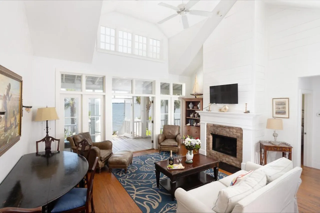 The On Harbor Holiday home