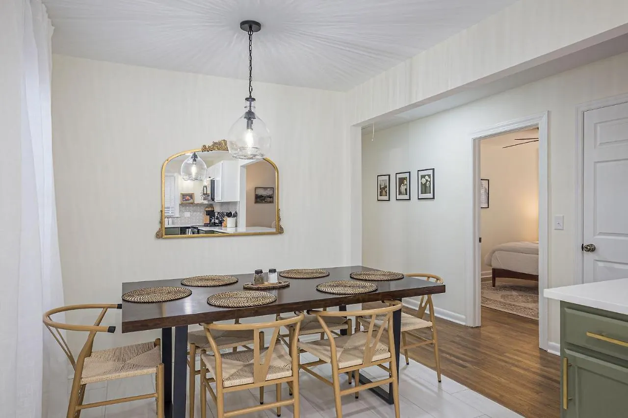 Park Circle With Private Yard And Grill Holiday home