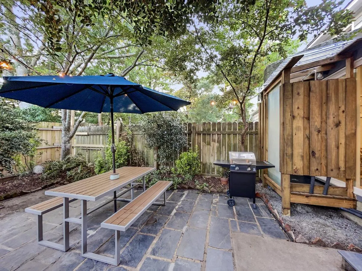 5 Min To Beach—king Beds Holiday home