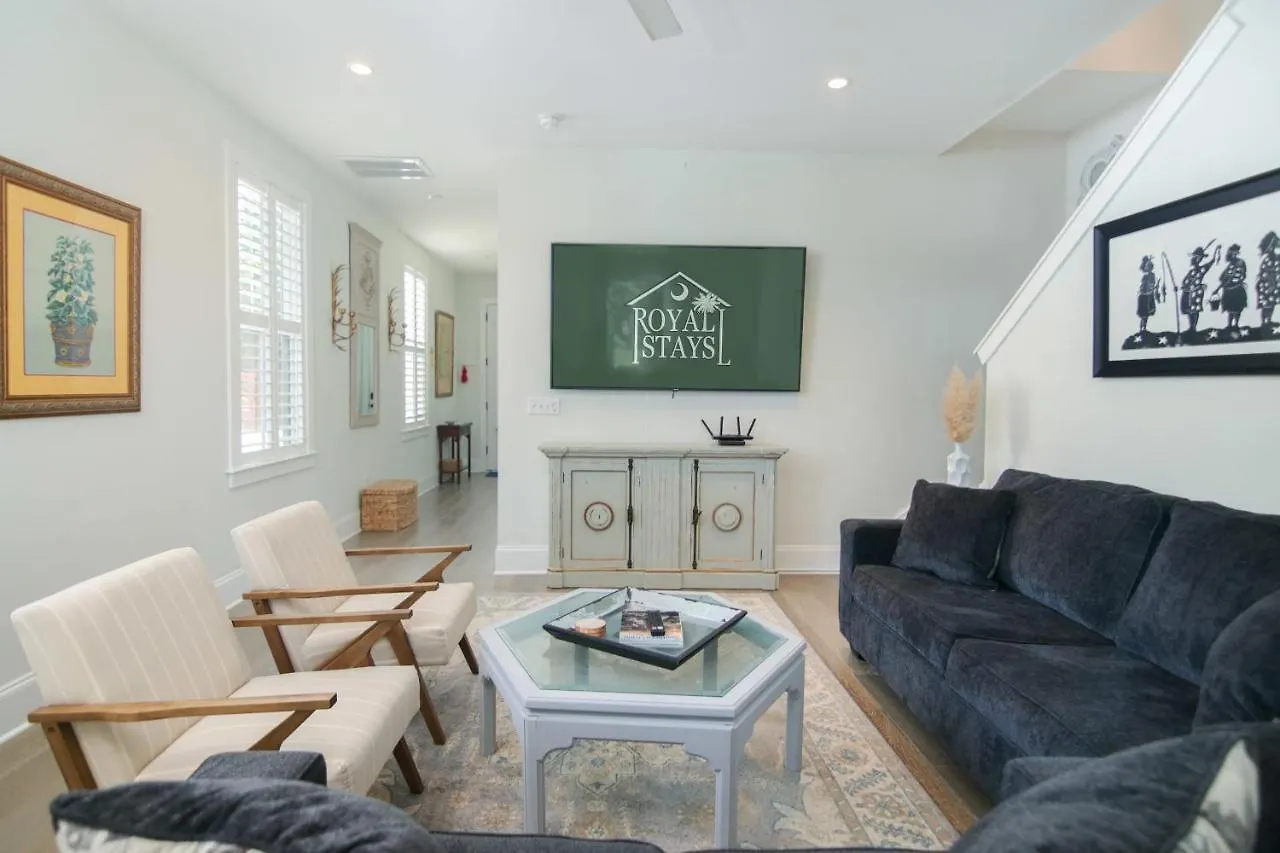 Holiday home Holy Charm - Mins To Dtwn - Shem Creek