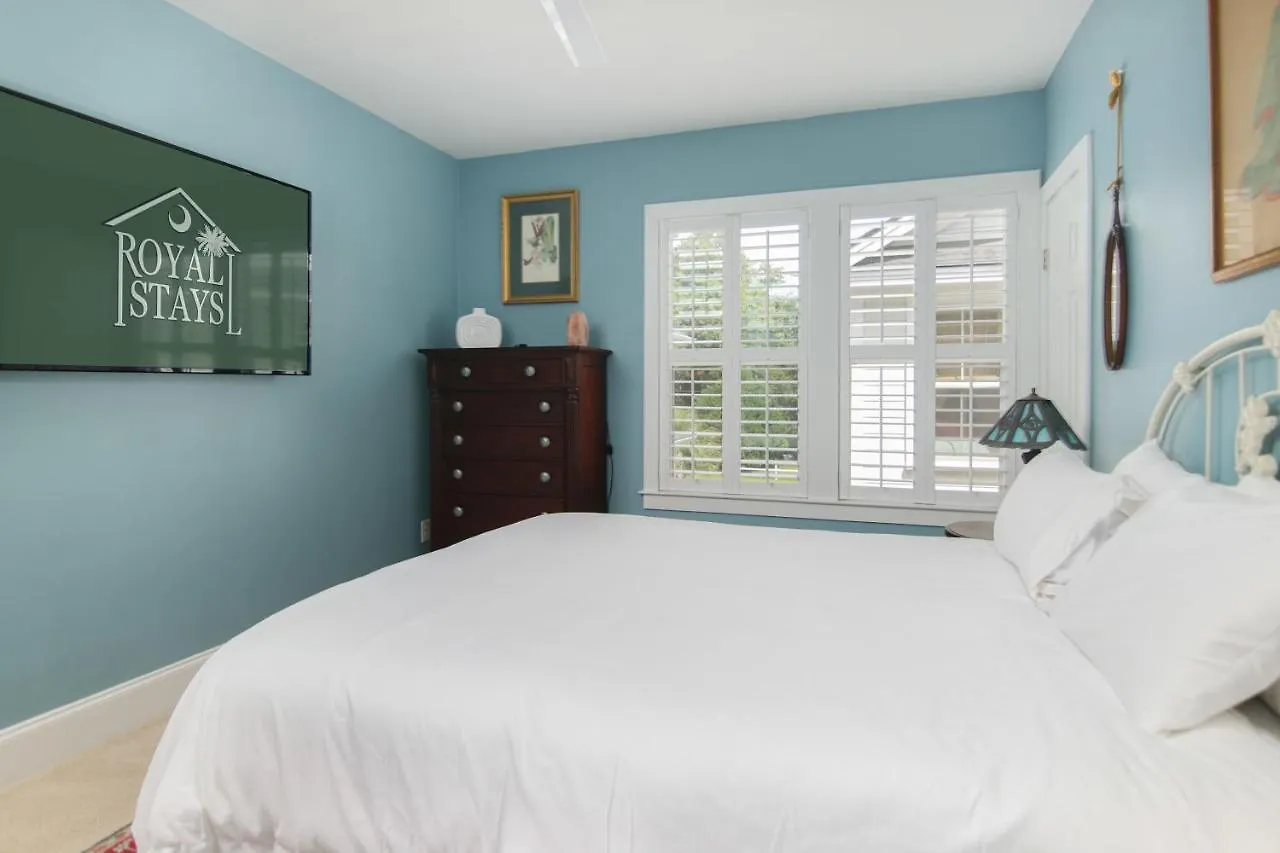 Holiday home Holy Charm - Mins To Dtwn - Shem Creek *