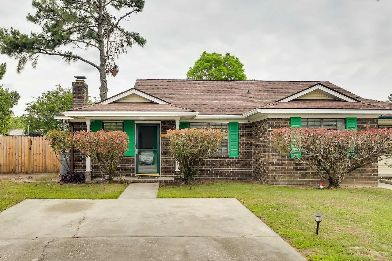 Vibrant North Duplex Near Airport! Apartment *