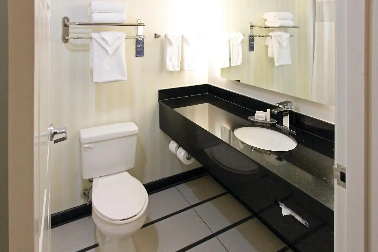 Fairfield & By Marriott Charleston Airport/convention Center Hotel 3*