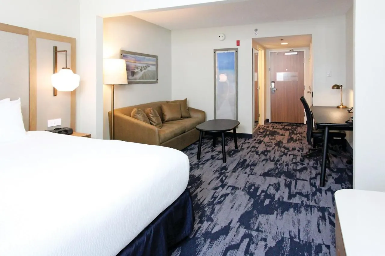 Fairfield & By Marriott Charleston Airport/convention Center Hotel