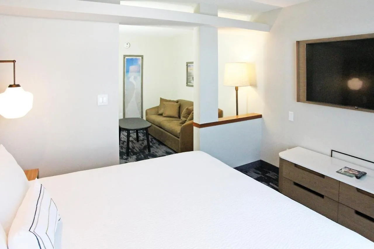 Fairfield & By Marriott Charleston Airport/convention Center North Charleston