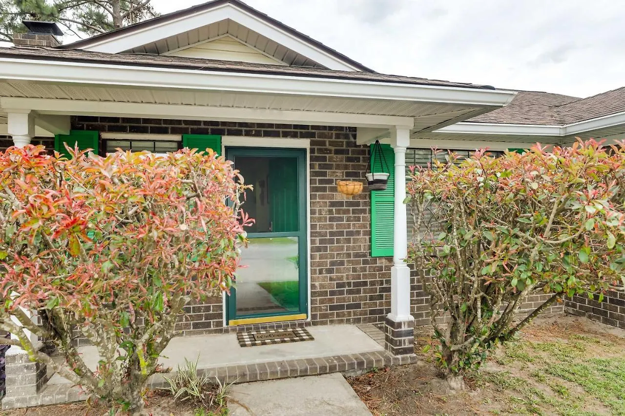 Vibrant North Duplex Near Airport! Charleston