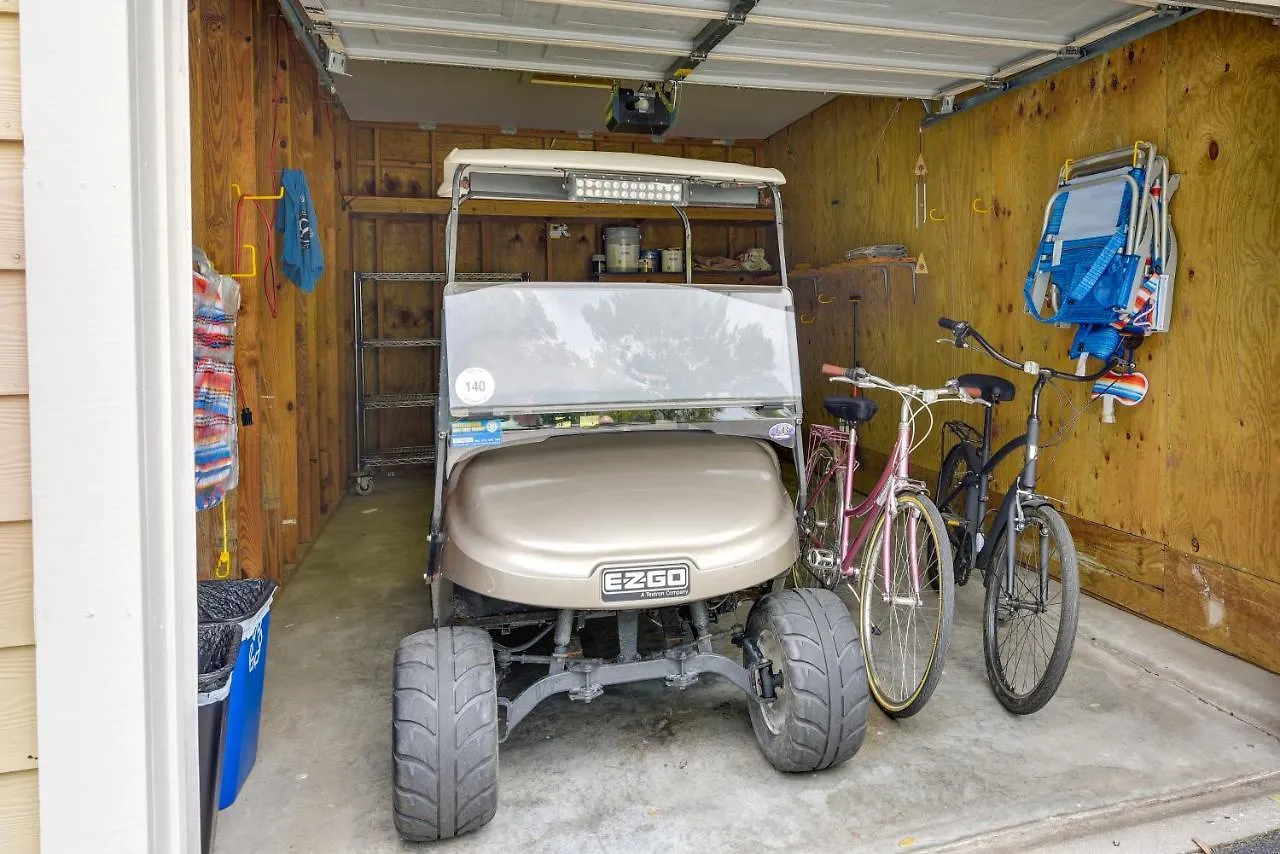 Apartment Mount Pleasant With Pool And Bikes Near Beach!
