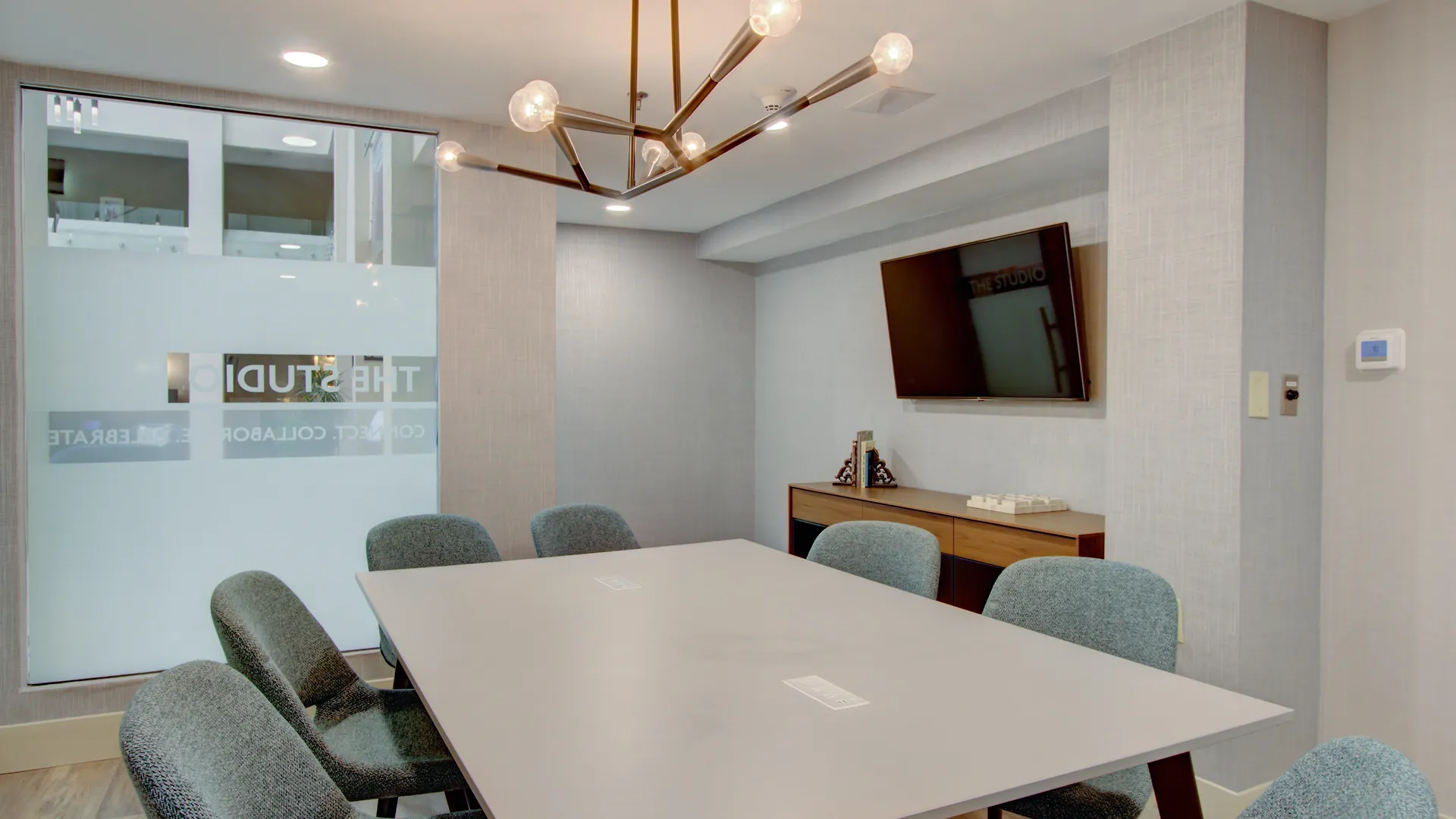 Crowne Plaza Charleston By Ihg Hotel