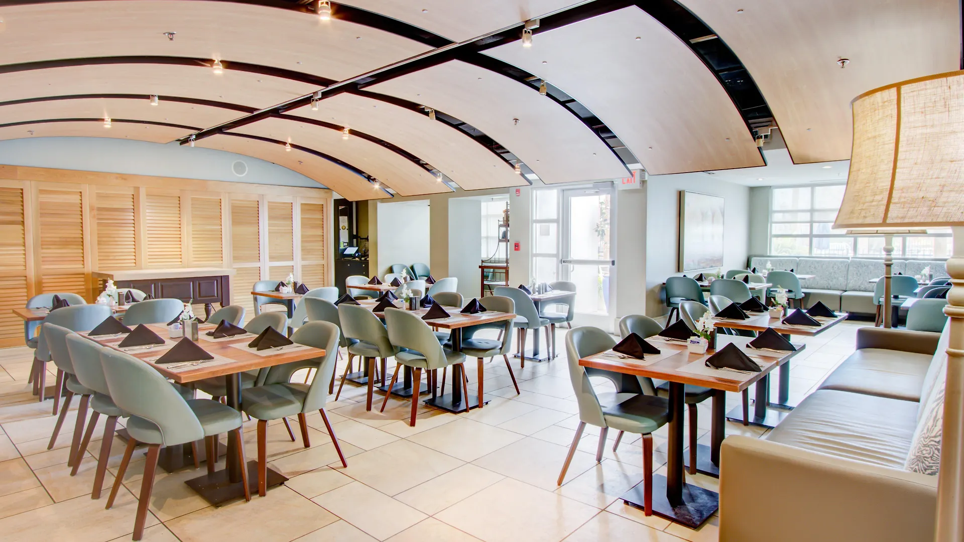 Crowne Plaza Charleston By Ihg Hotel 4*