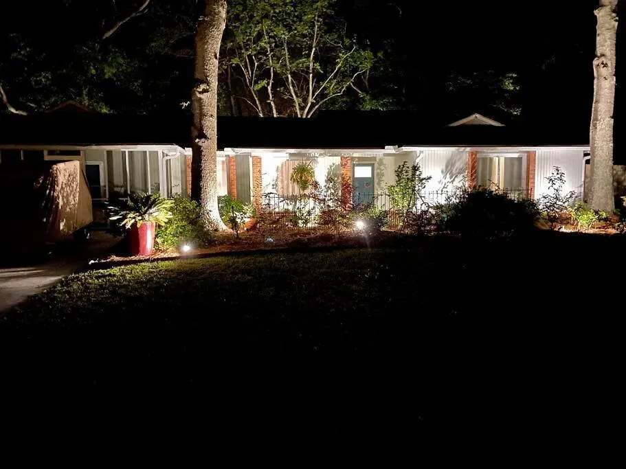 Holiday home Private Luxury Studio- 10 Mins Downtown And Folly