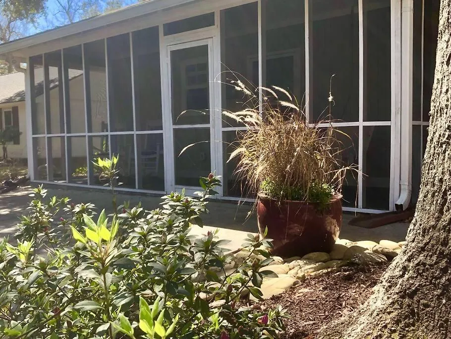 Holiday home Private Luxury Studio- 10 Mins Downtown And Folly *