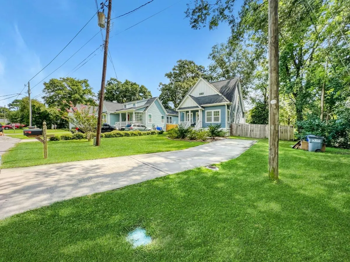 Park Circle 7 Miles Dt, 15 Miles To Holiday home