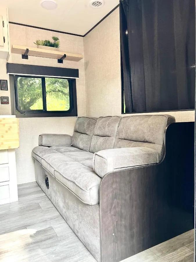 *sweet Carolina* Camper 2 Bedroom Sleeps 3 Campsite Charleston