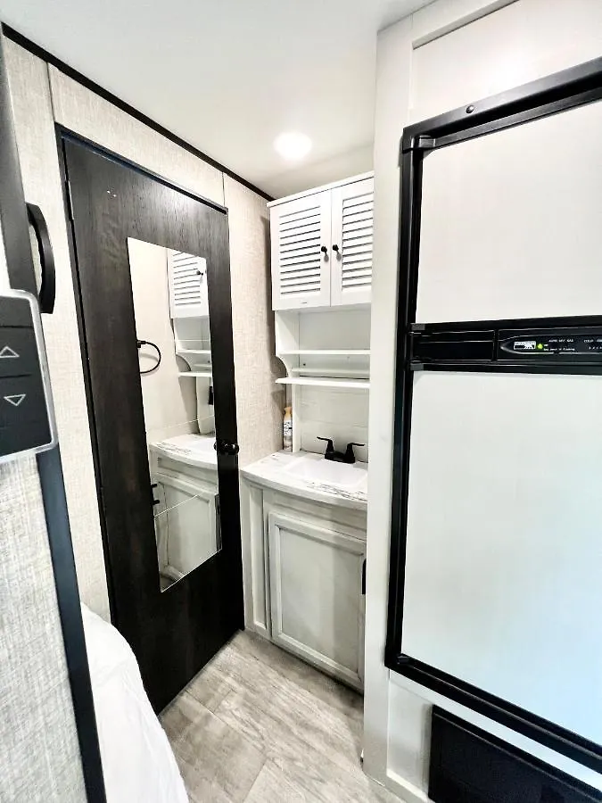 *sweet Carolina* Camper 2 Bedroom Sleeps 3 * Charleston