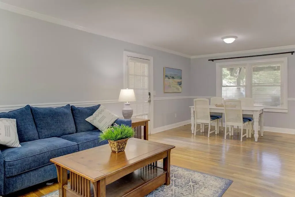 Villa Charming Near Folly & Downtown
