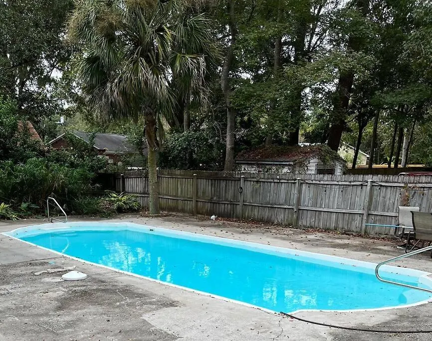 Charming Near Folly & Downtown Charleston