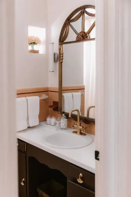 The Grand Millennial In Downtown Holiday home *