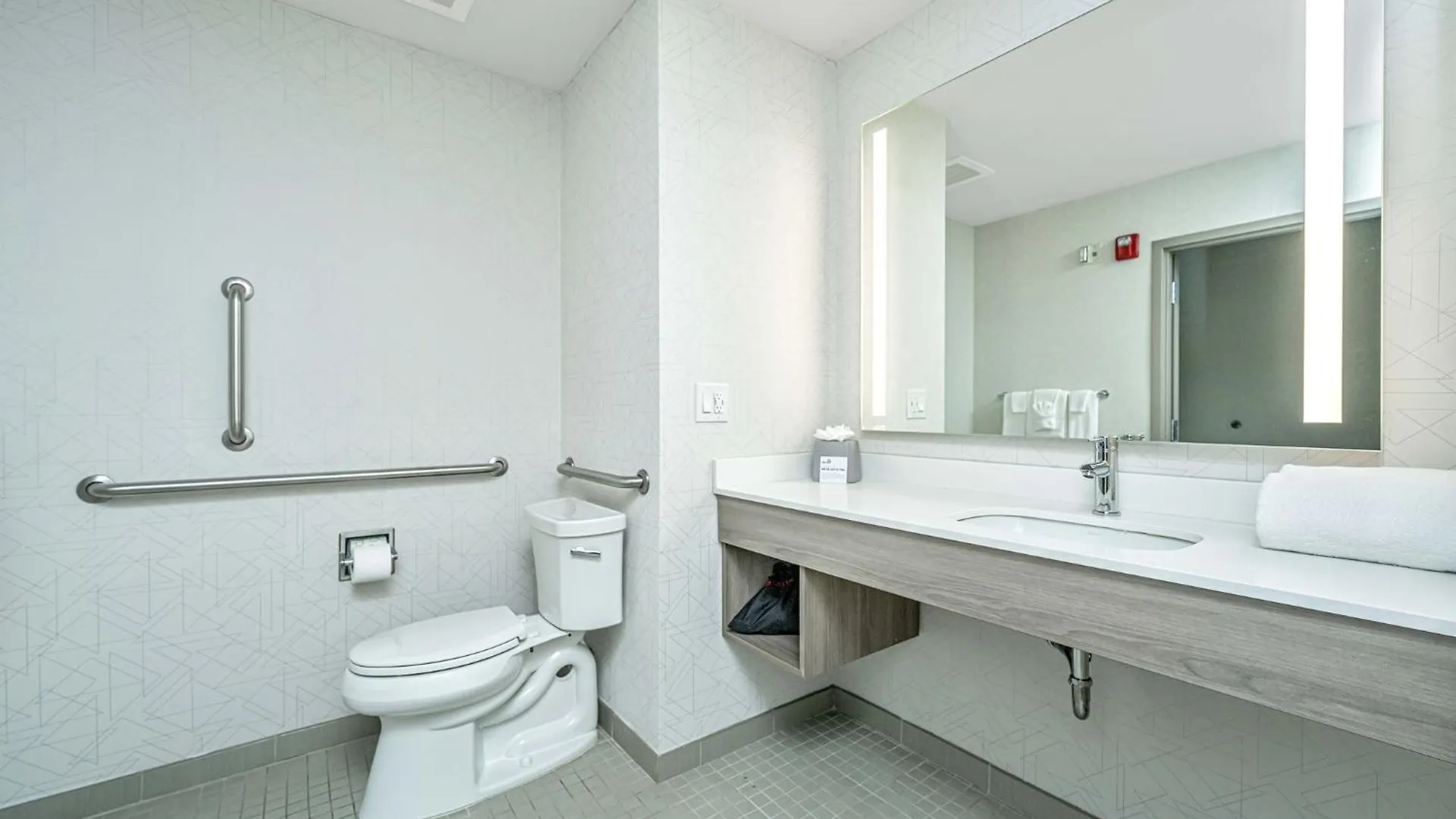 Holiday Express & Charleston Arpt-conv Ctr Area By Ihg Hotel North Charleston