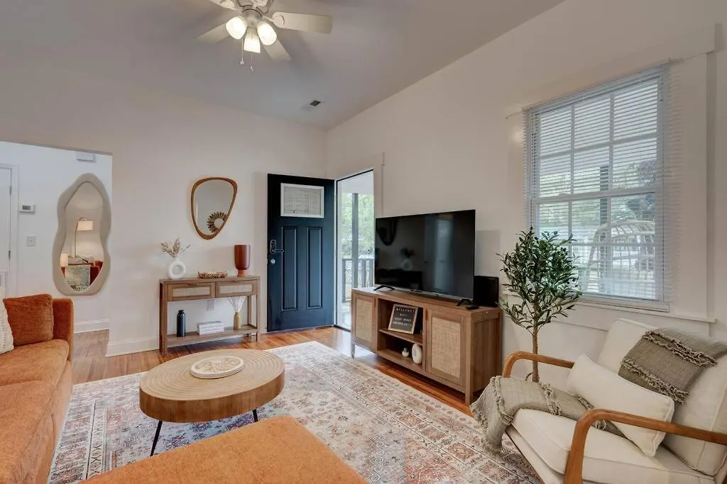 Holiday home Peaceful Park Circle Getaway