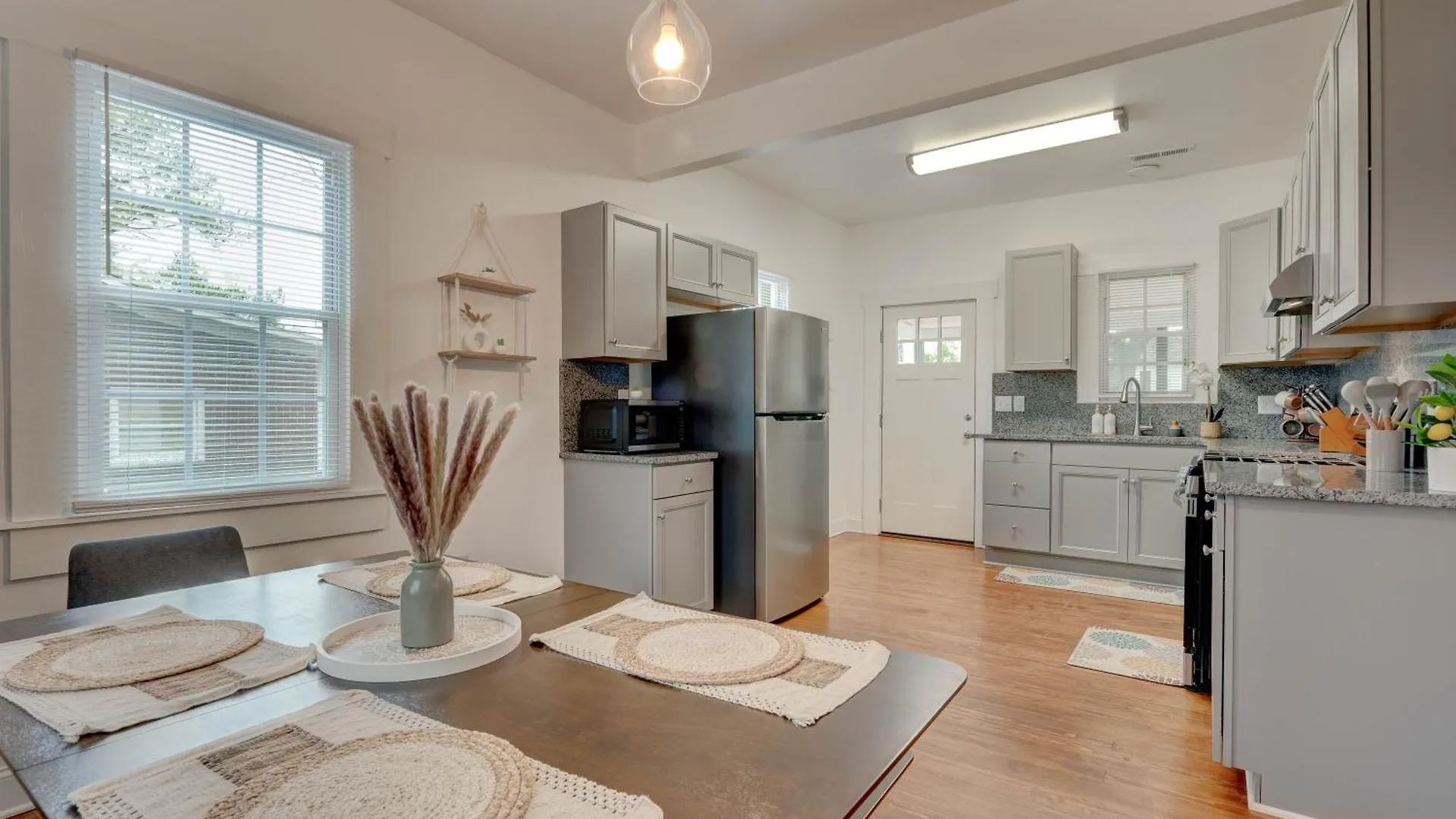 Peaceful Park Circle Getaway Holiday home