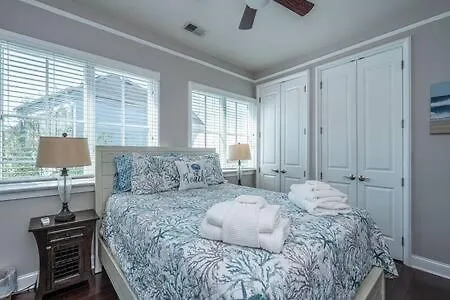 Southern Gem In Park Circle Charleston
