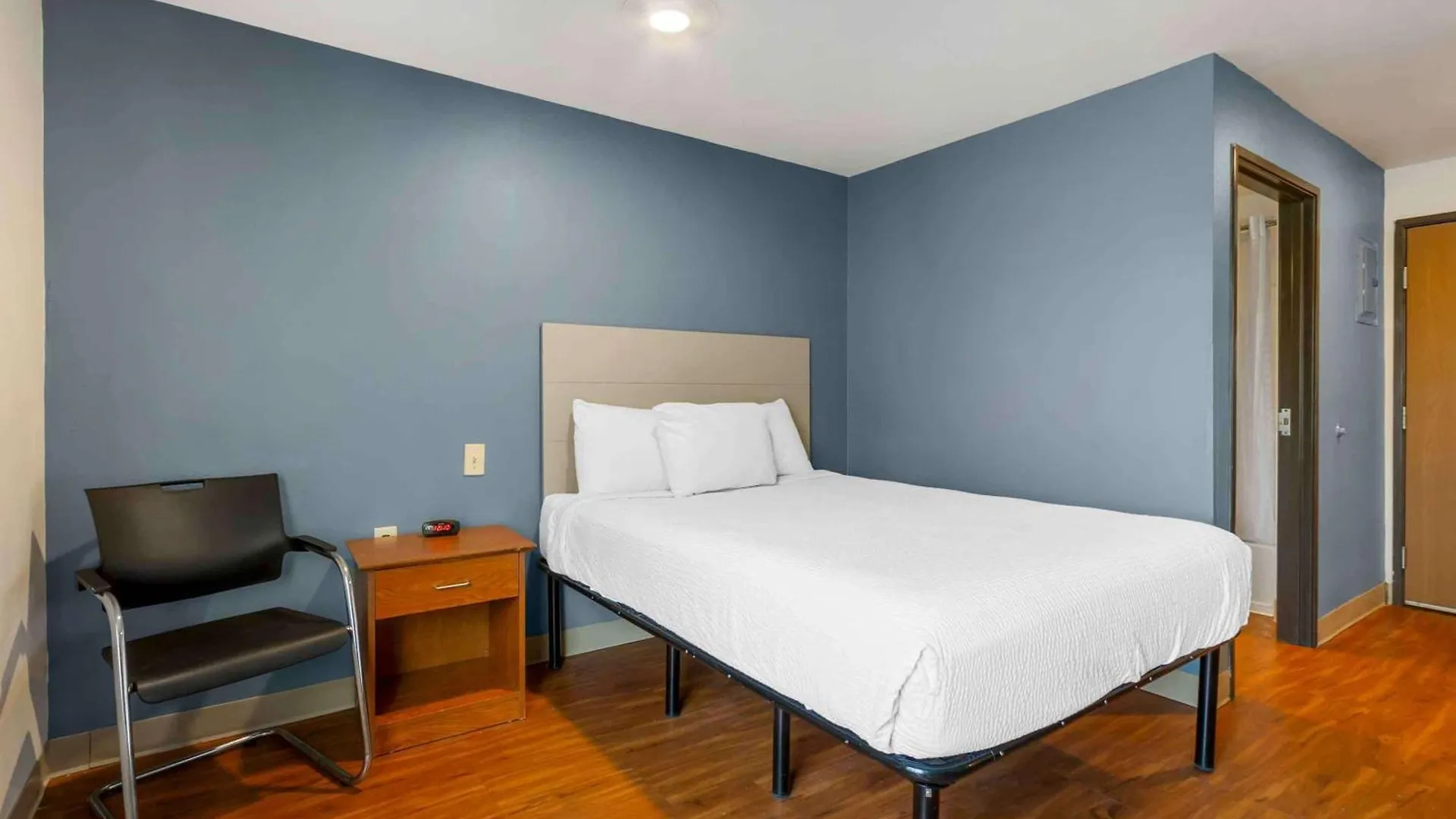 Extended America Select - Charleston - - I-526 Hotel