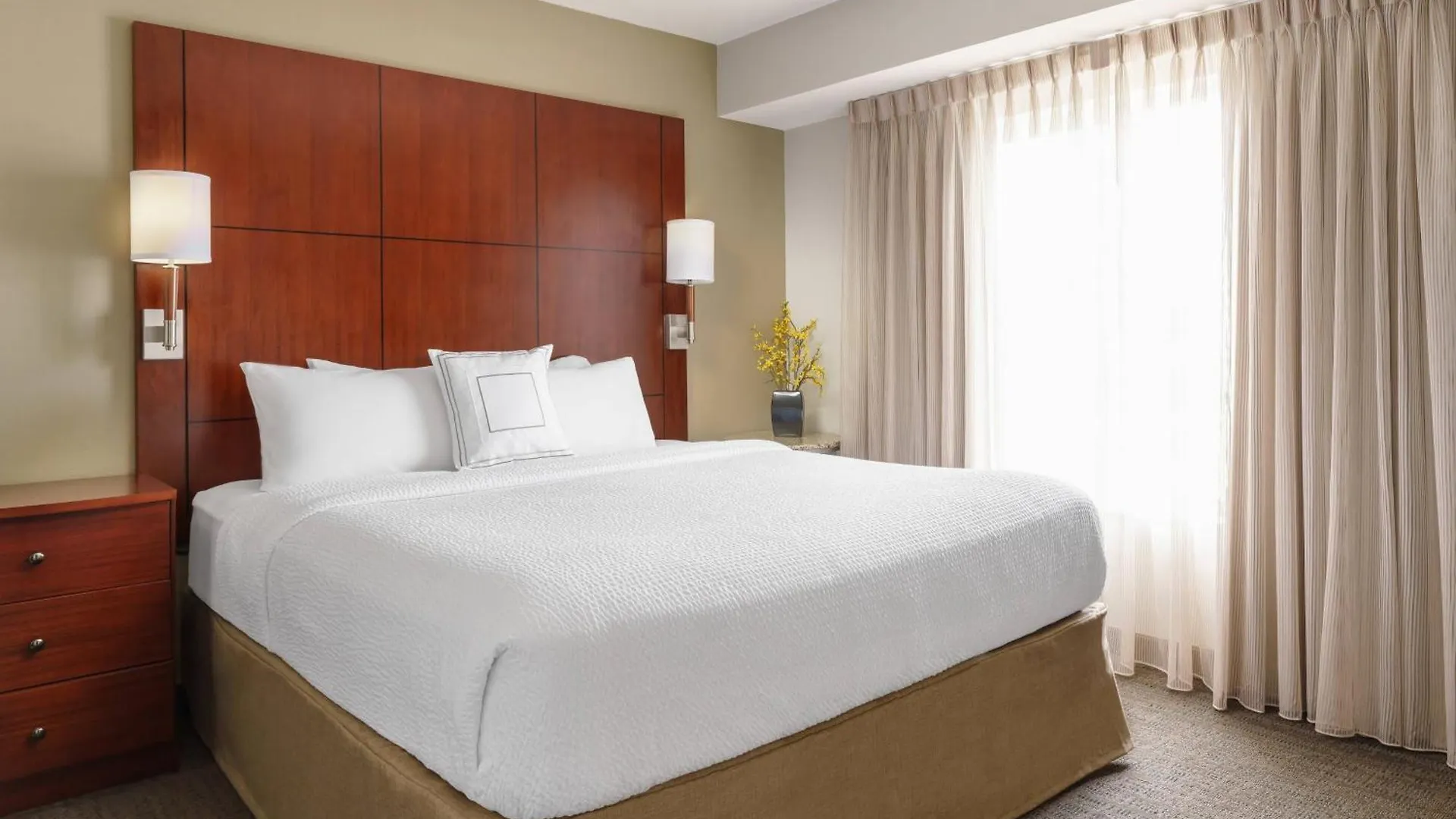 Hotel By Marriott Charleston North/ashley Phosphate North Charleston