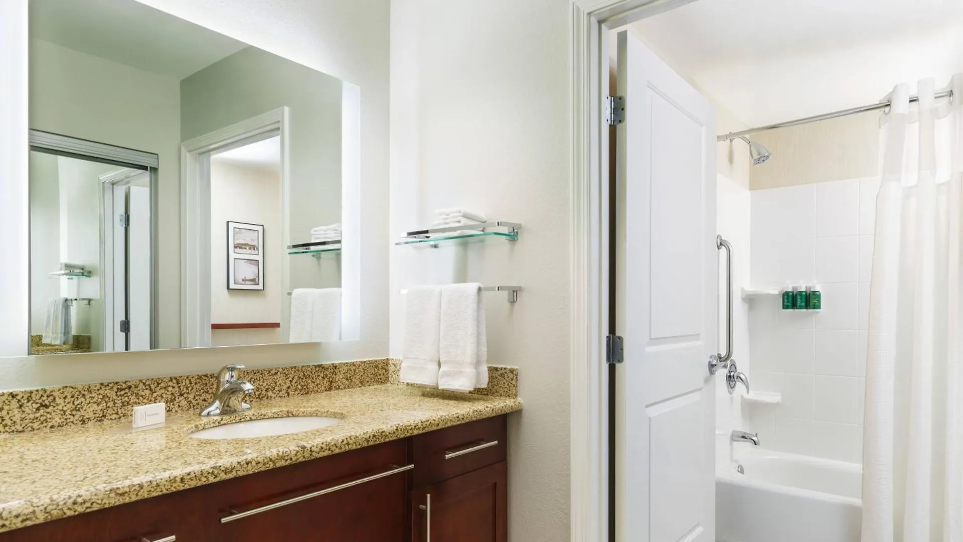 Hotel By Marriott Charleston North/ashley Phosphate 3*