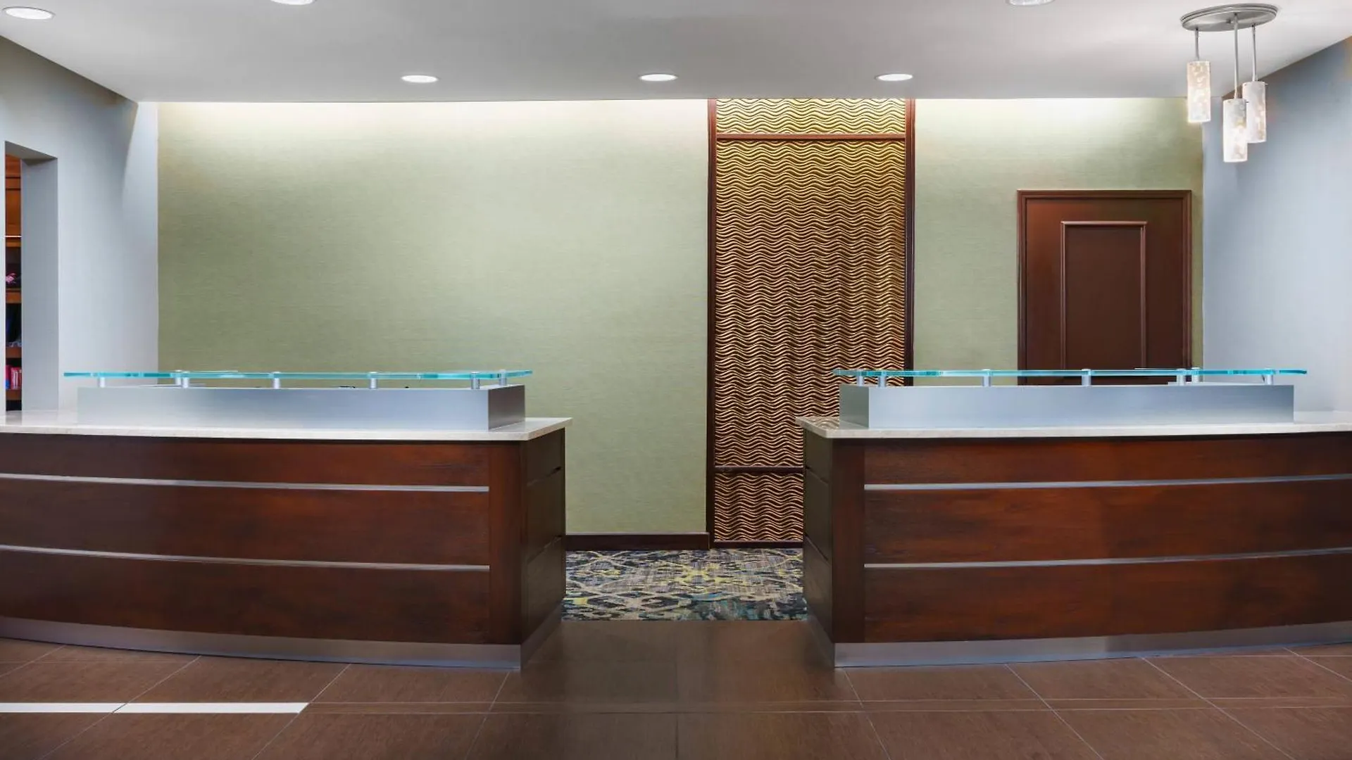 By Marriott Charleston North/ashley Phosphate 3*