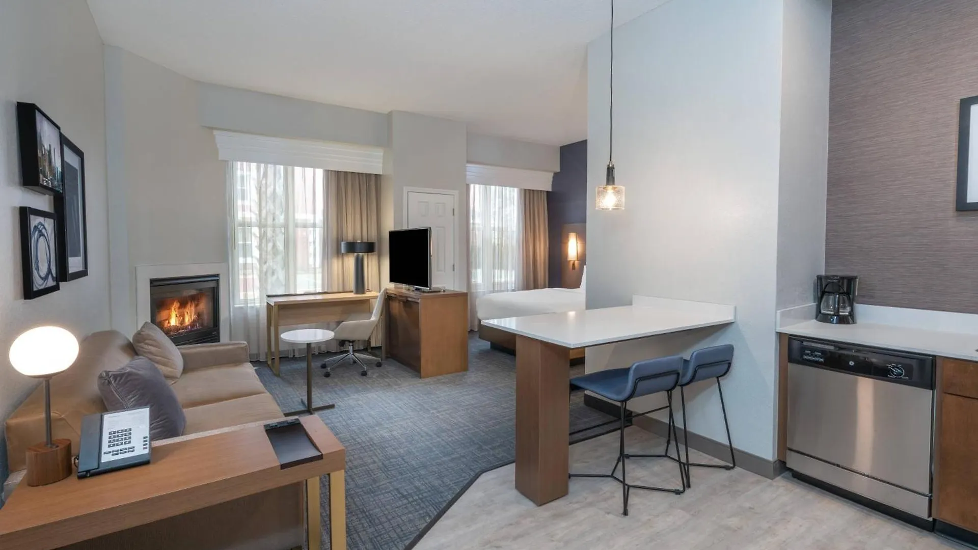 Hotel By Marriott Charleston Airport