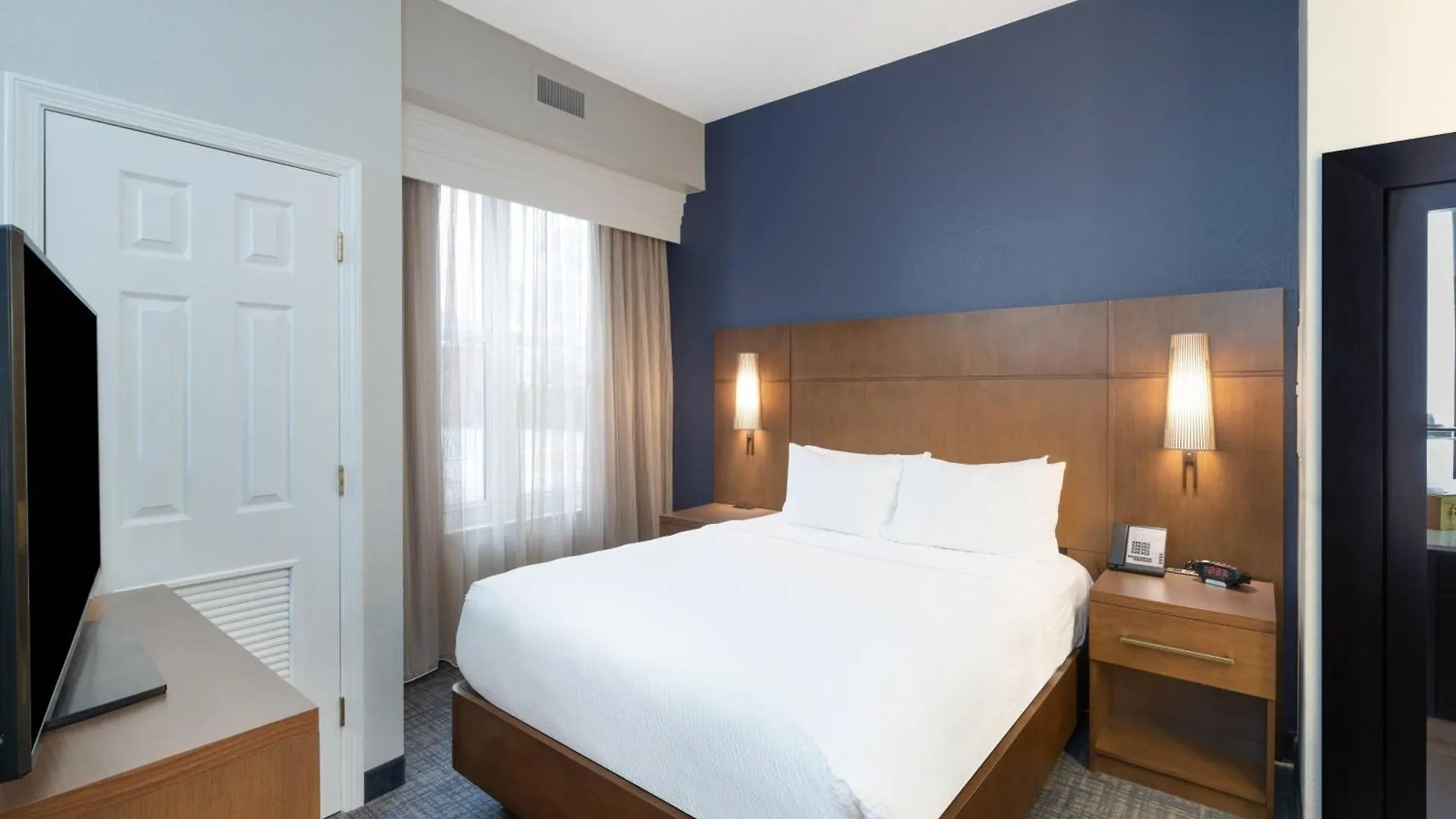 By Marriott Charleston Airport 3* North Charleston