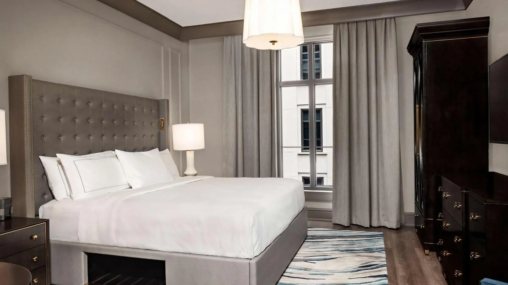 Hilton Club Liberty Place Hotel