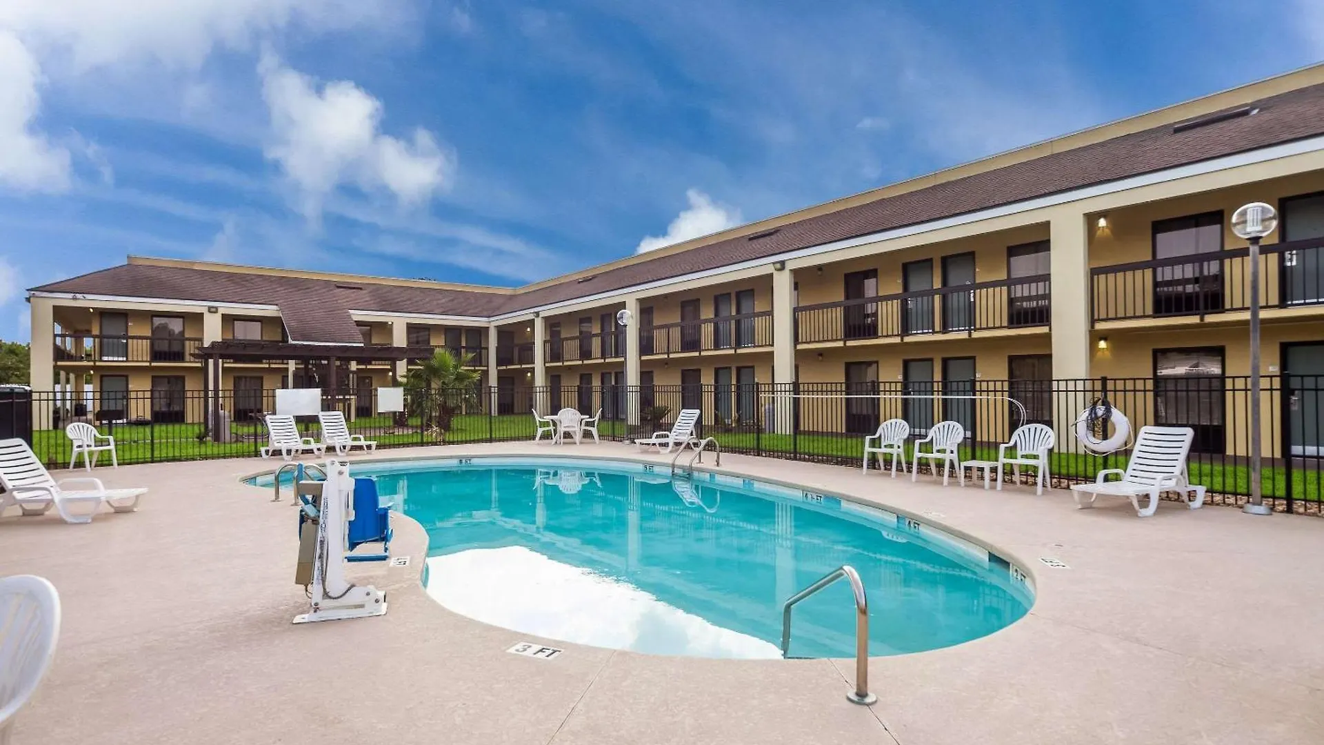 Quality Coliseum 3* North Charleston