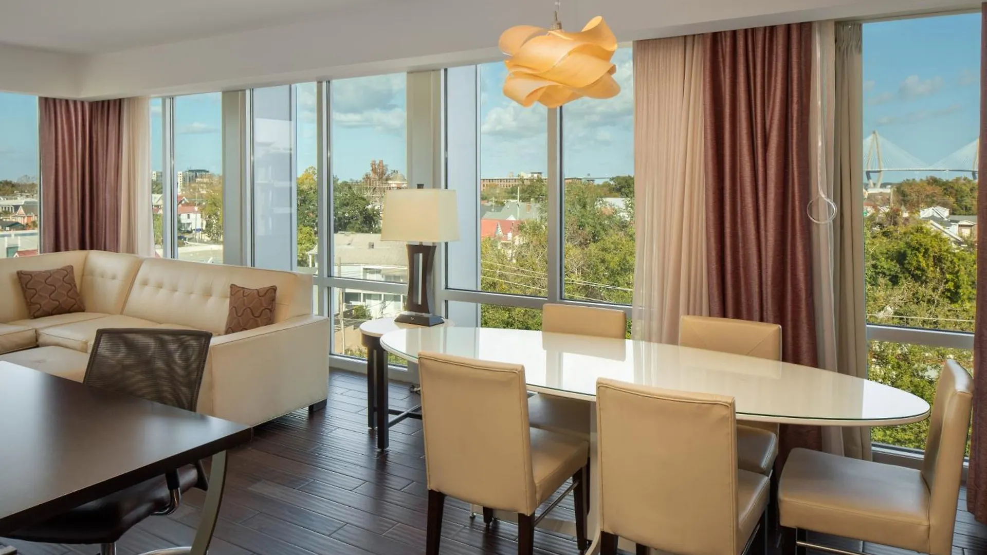 Live Oak, Historic District, A Tribute Portfolio Hotel