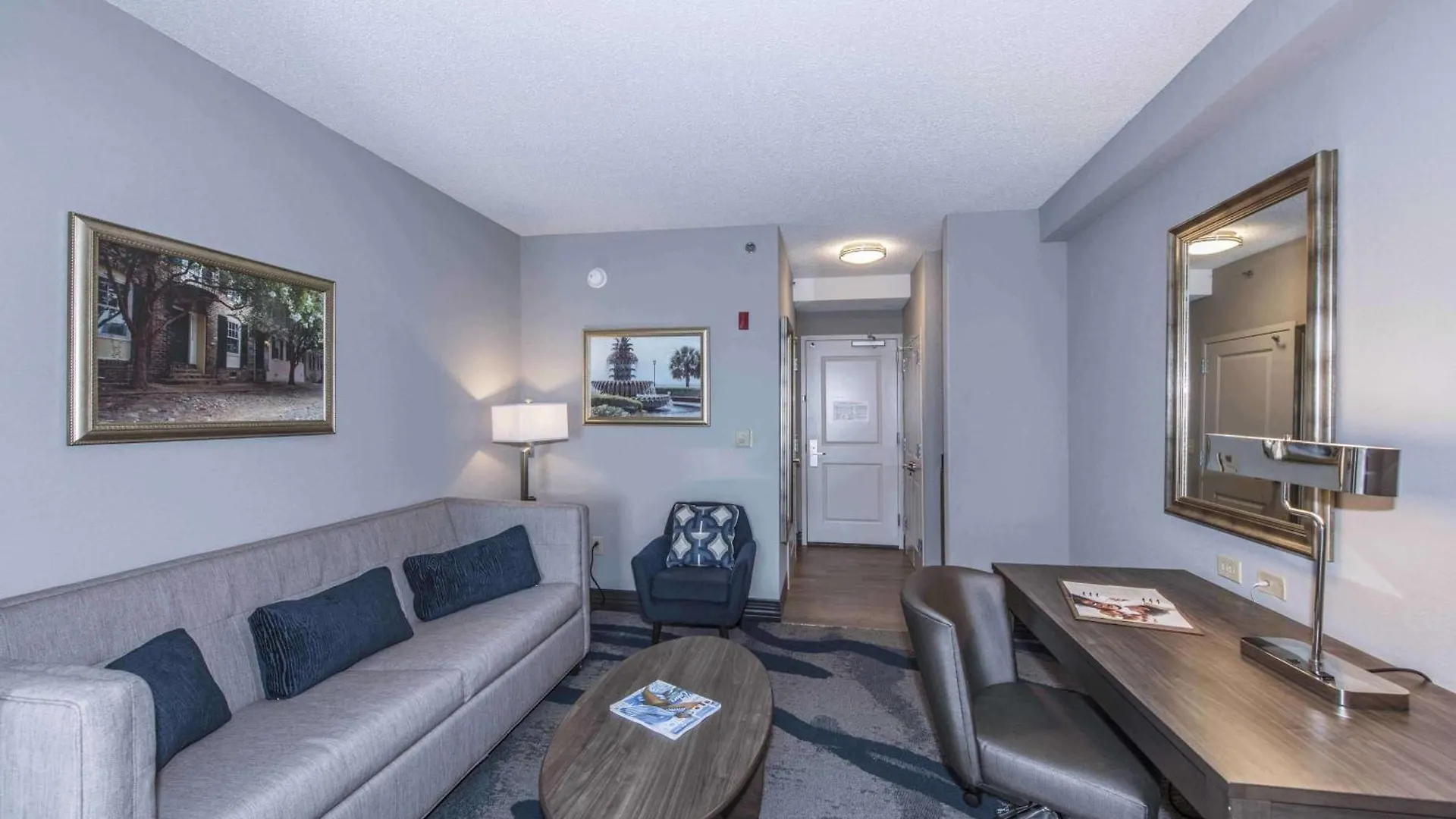 Doubletree By Hilton - Convention Center