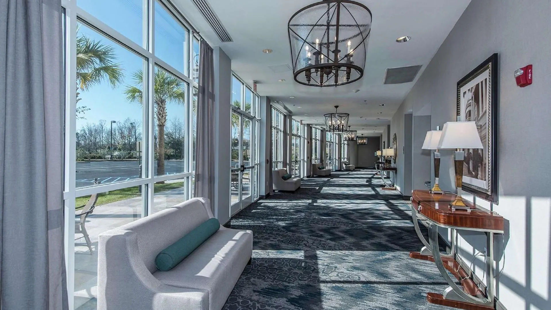 Hotel Doubletree By Hilton - Convention Center 4*