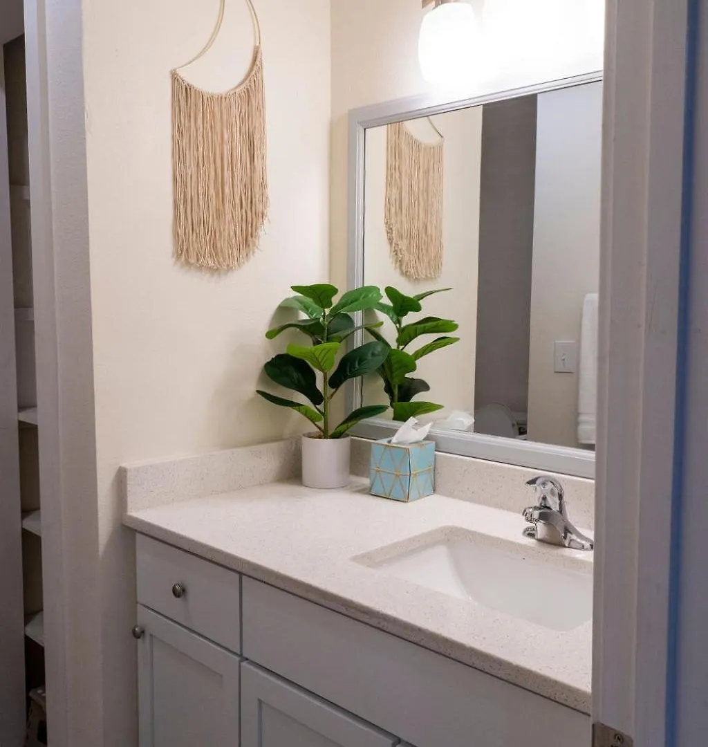 Holiday home Madrona's B- Fully Fenced And Pet Friendly