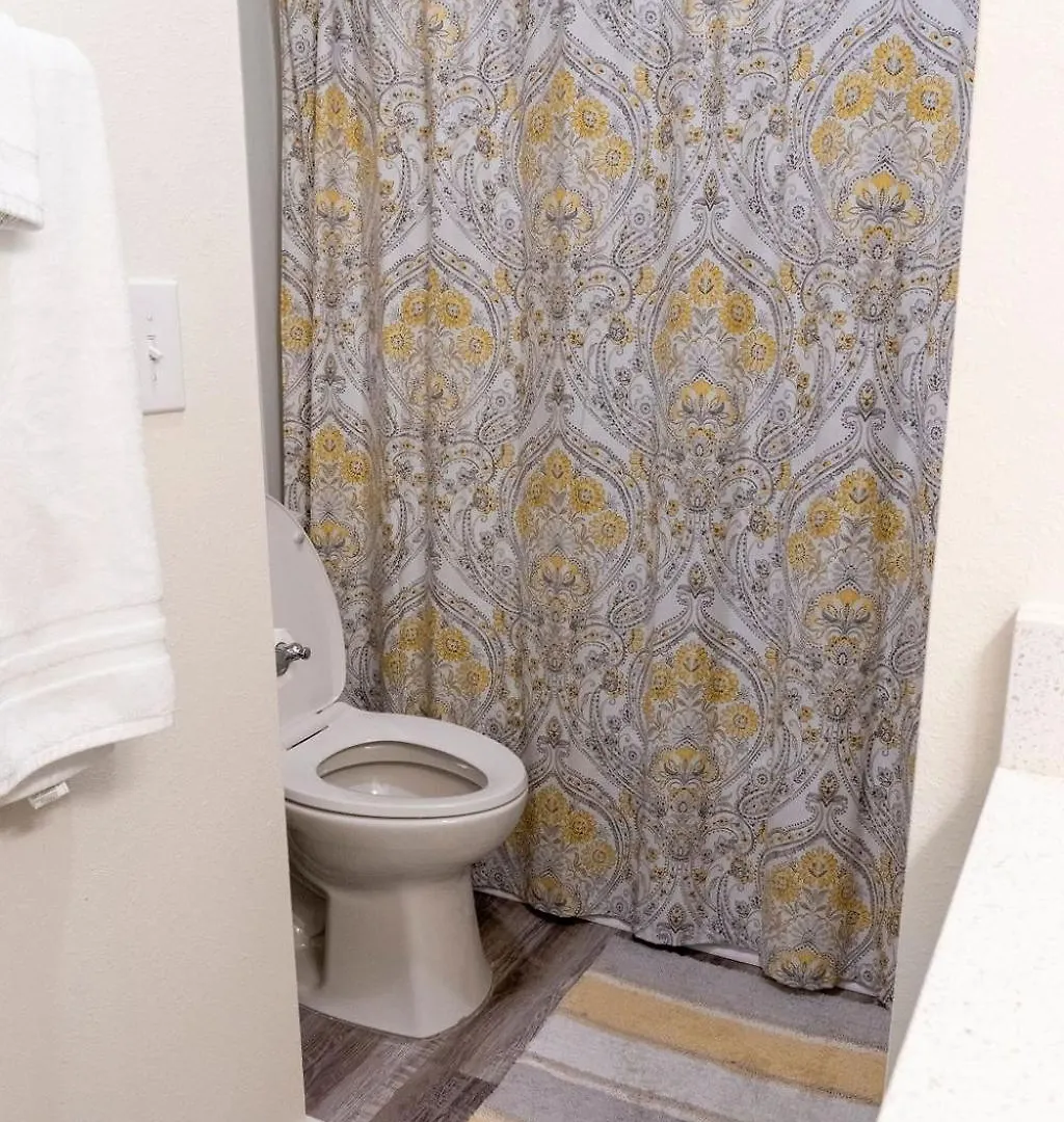 Madrona's B- Fully Fenced And Pet Friendly * Charleston