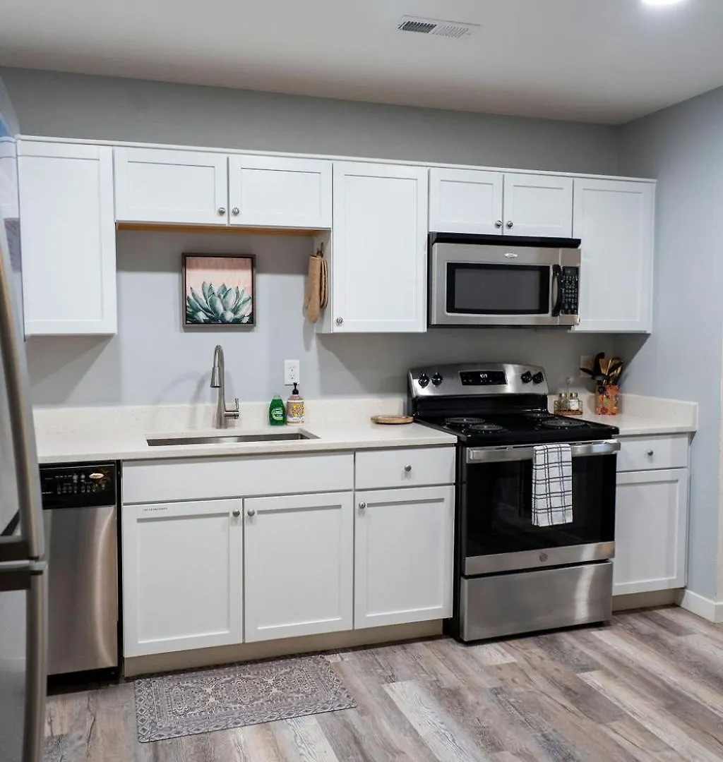 Holiday home Madrona's B- Fully Fenced And Pet Friendly Charleston