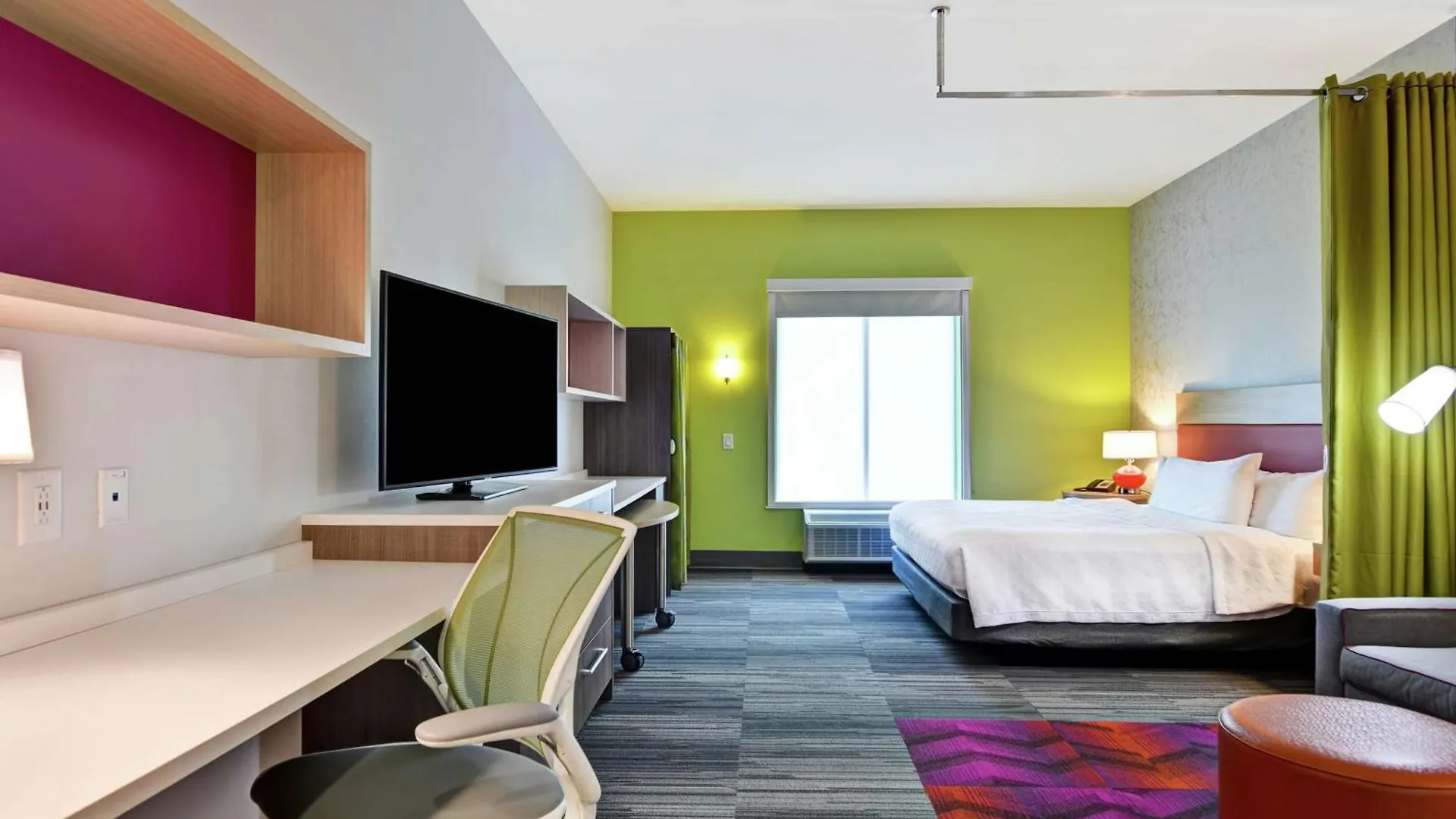 Home2 West Ashley Hotell 3*