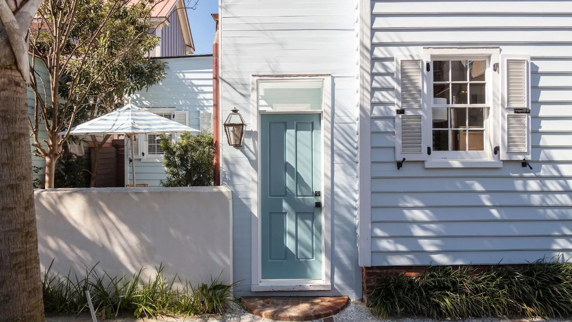 Row At Casa Zoe *