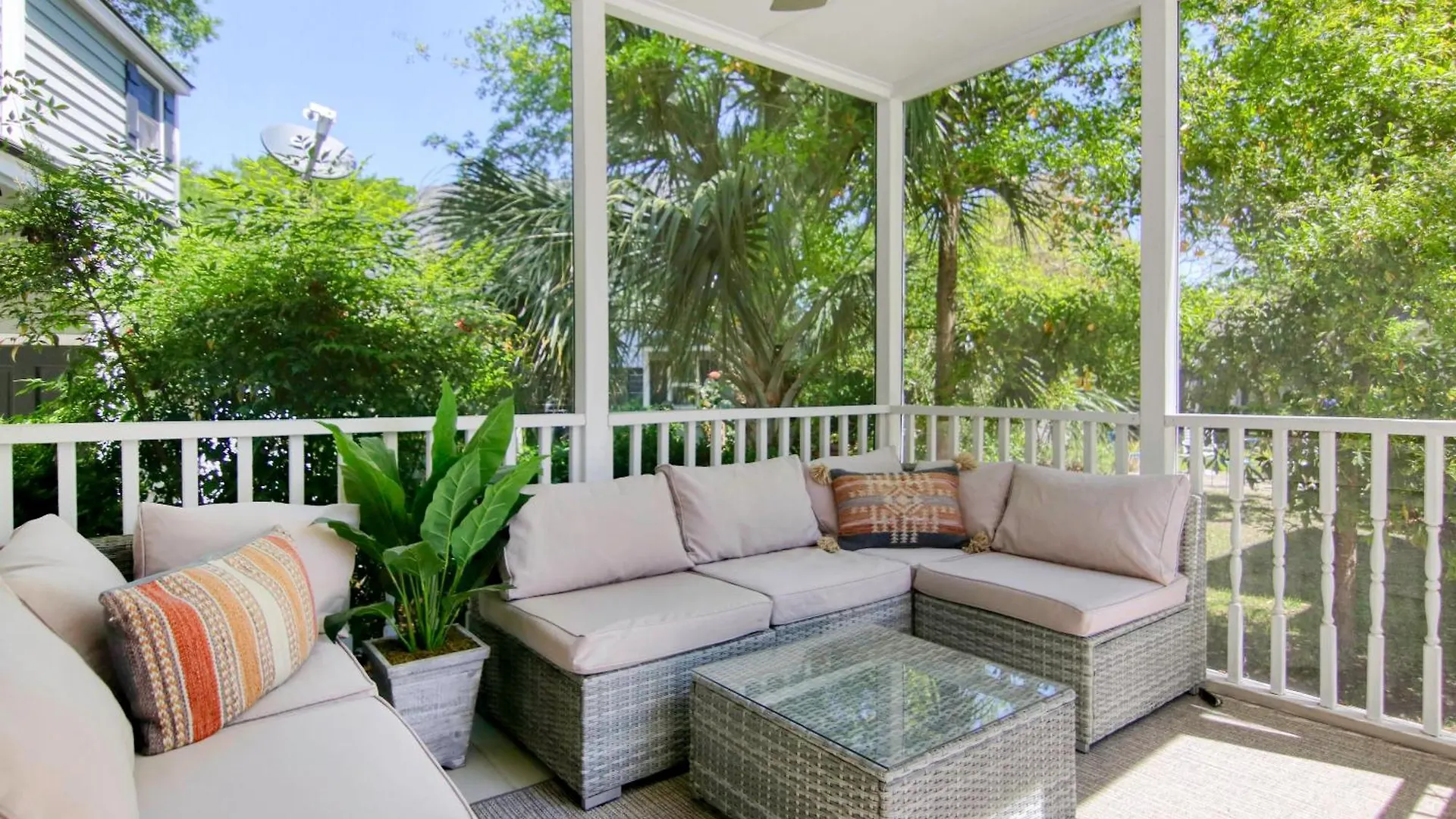 Sawyer's Landing- Mins To & Dtwn Holiday home *