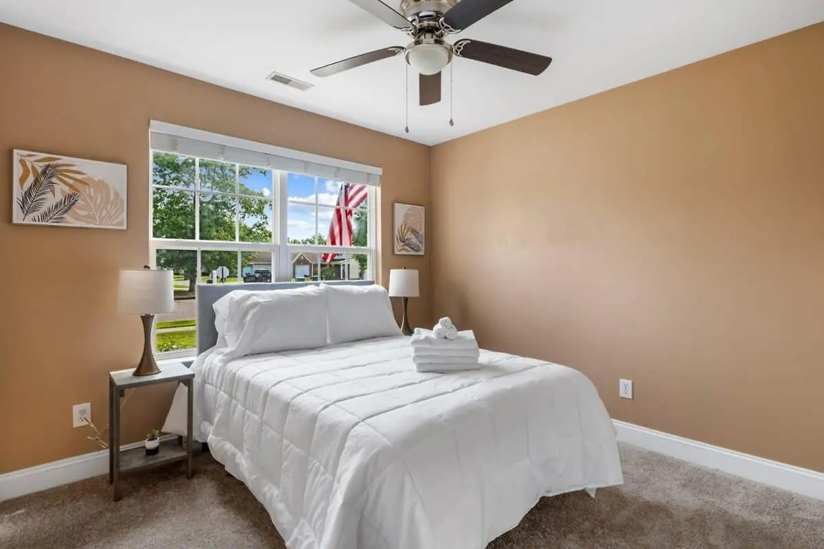 Near Airport-20 Min To Downtown- Chucktown Retreat *