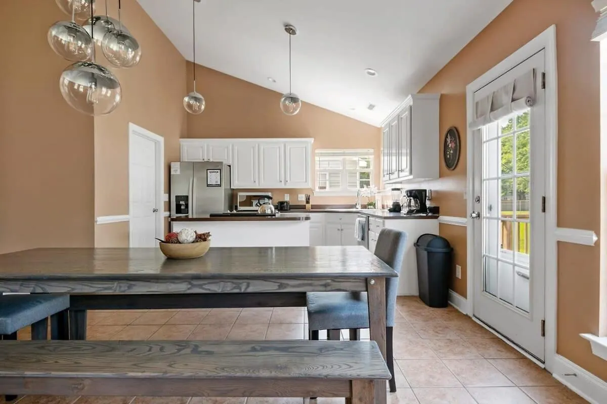 Near Airport-20 Min To Downtown- Chucktown Retreat